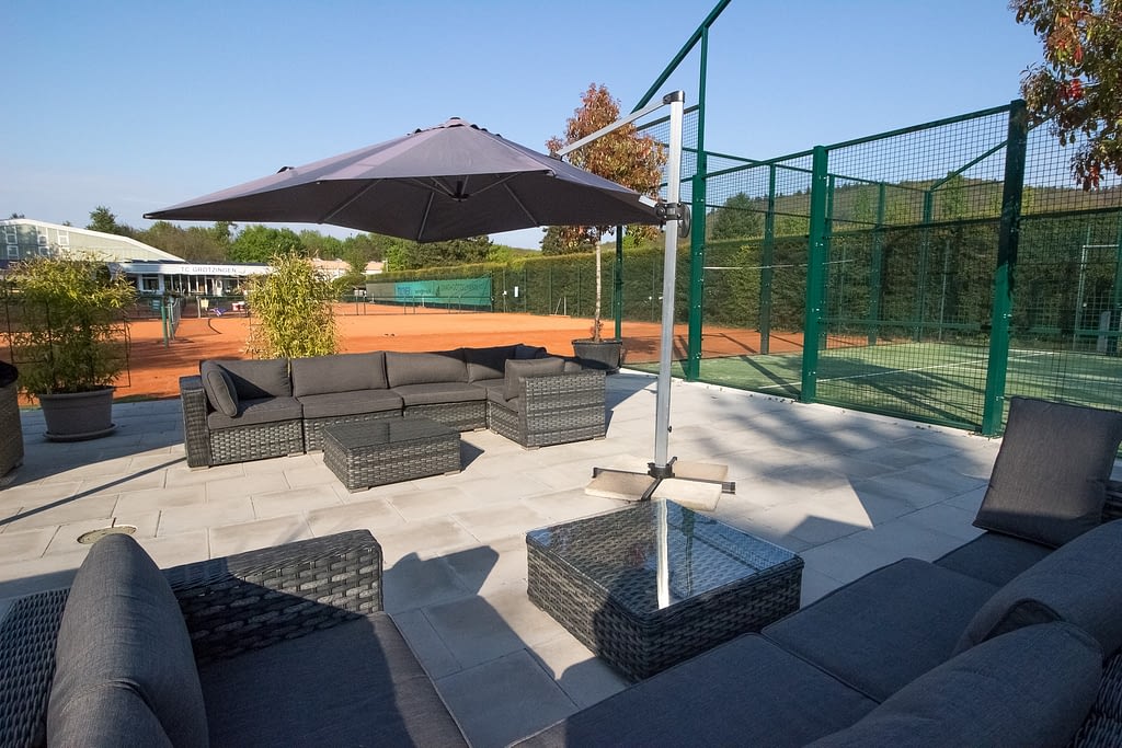 Padel Courts integriert in die Tennisanlage des TC Grötzingen